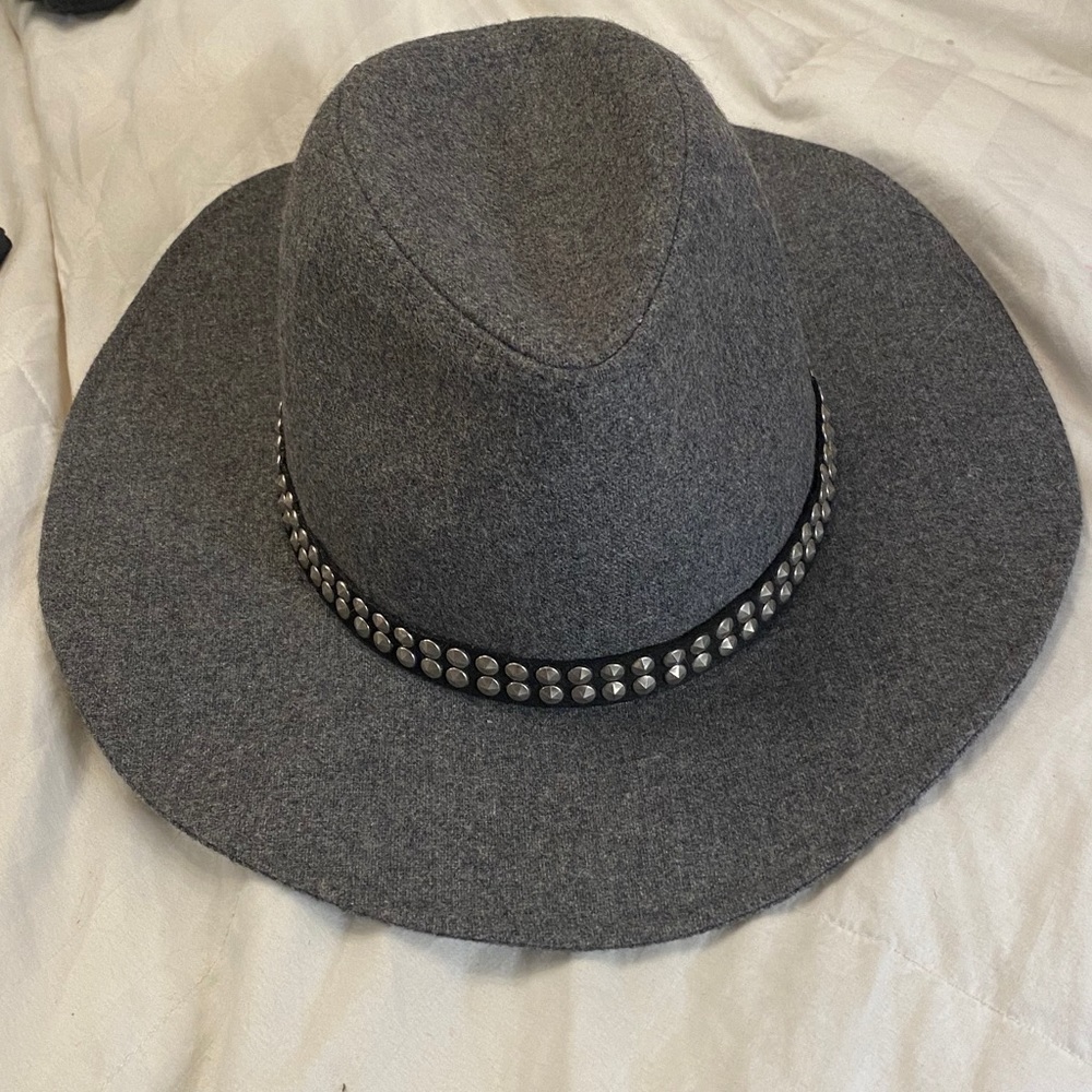 Felt hat Wide brim hat